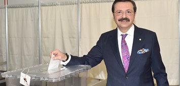 Rifat Hisarcıklıoğlu Yeniden TOBB Başkanı Seçildi