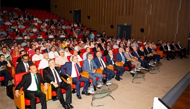 Türkiye Teknoloji Buluşmaları ‘Dijitalleşme ve E-Ticaret’ Semineri Kayseri’de Yapıldı.
