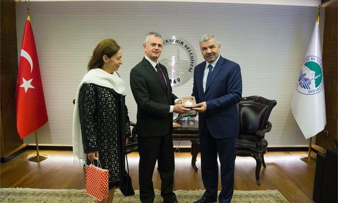 Başkan Çelik’ten Yatırım Daveti Başkan Çelik’ten Yatırım Daveti