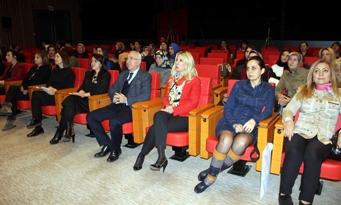 Kız Kardeşim Projesi’nde Sertifikalar Verildi Kız Kardeşim Projesi’nde Sertifikalar Verildi