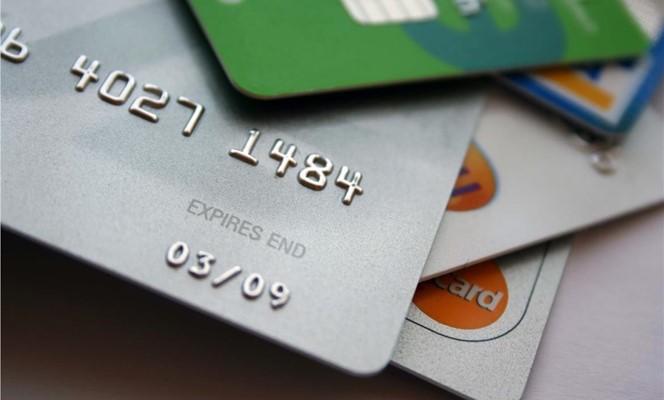 Ekim Ayında Kredi Kartları ile 60 milyar Lira Harcandı Ekim Ayında Kredi Kartları ile 60 milyar Lira Harcandı